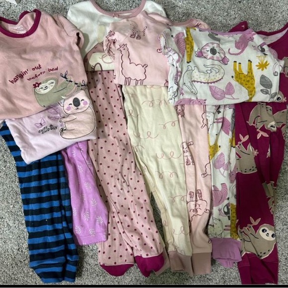 SOLD  Toddler 4T clothes large bundle - Picture 2 of 7